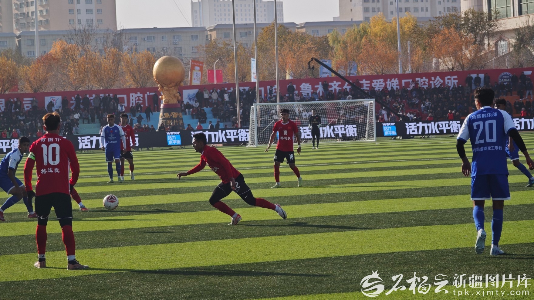 U020251116462098038296