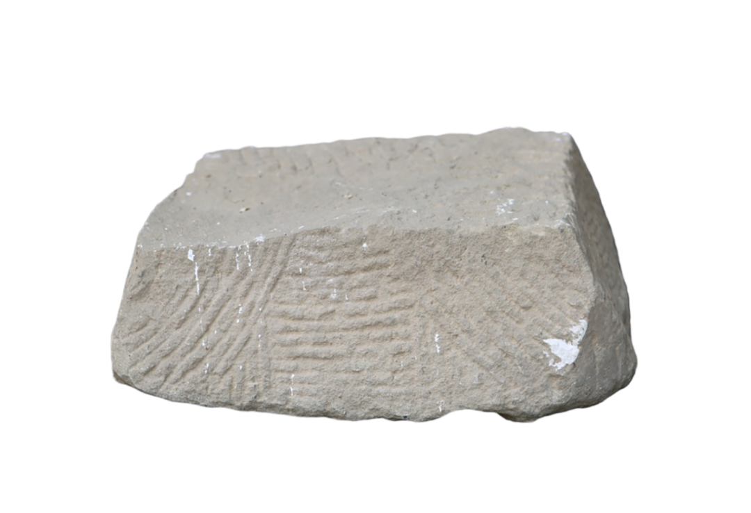 柱础石 唐 2020年新疆北庭故城11号遗址出土.png