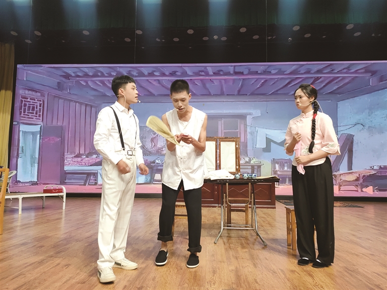 昌吉州第二中学第23届《雷雨》话剧展演 圆满落幕