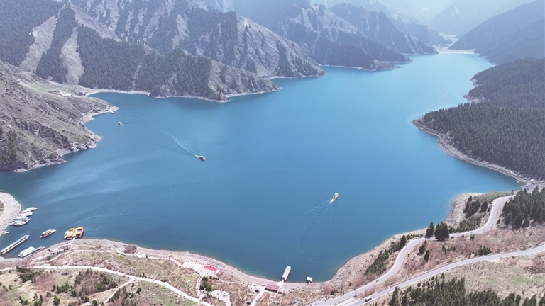 天山天池多维升级打造西北旅游新标杆