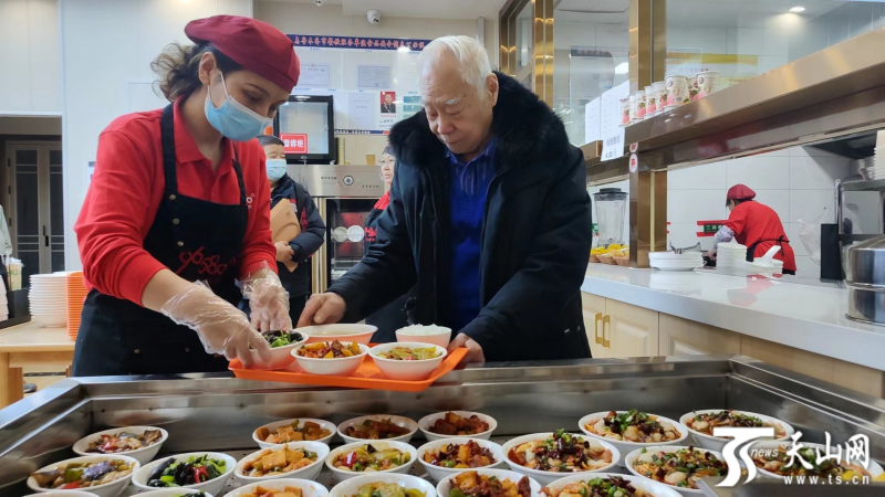 端稳老人的这碗热乎饭——新疆养老助餐服务实践调查