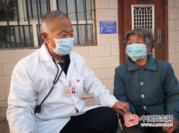 田起业：当好村民健康的守护者