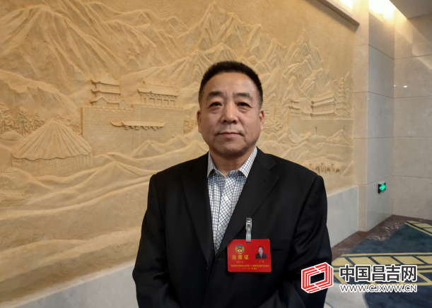 王镜：加强人才队伍建设 提高应急处置能力