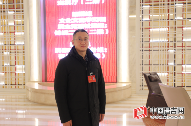 于钦沛：增加健身设施供给 加大相关经费投入