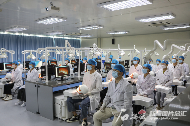 二十大时光丨新疆第二医学院：为基层培养更多应用型、技能型人才